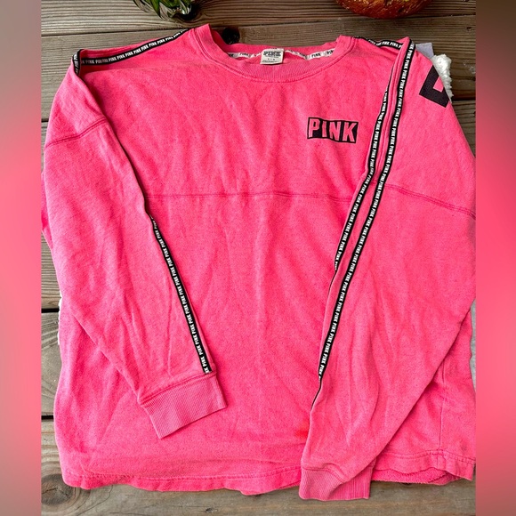 PINK Victoria's Secret Sweaters - Victoria’s Secret PINK Sweater Size Lg